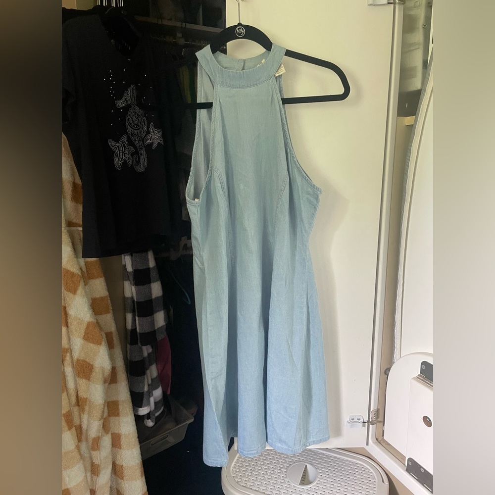 Mimi Chica sleeveless chambray dress. Size M